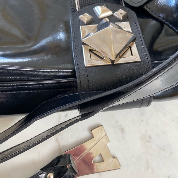 Atos Lombardini patent leather italy strap handbag - Picture 9 of 16